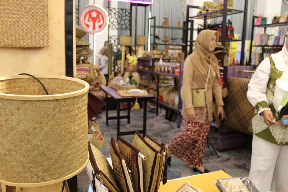 Lampung to increase role of women-run MSMEs to improve economy