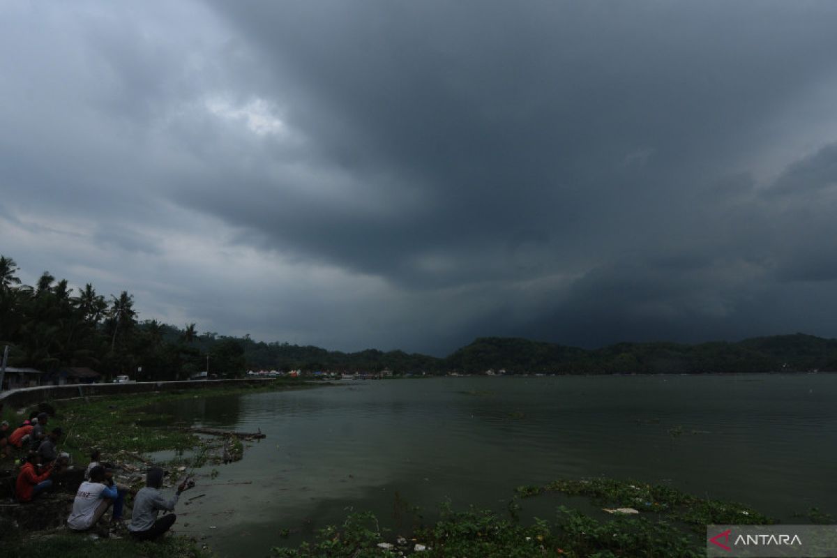 BMKG prediksi cuaca di Palembang dan kota besar lainnya umumnya berawan