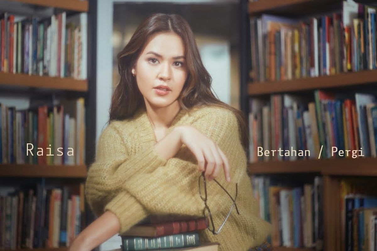 Raisa bercerita tentang ketidakpastian lewat 'Bertahan / Pergi'