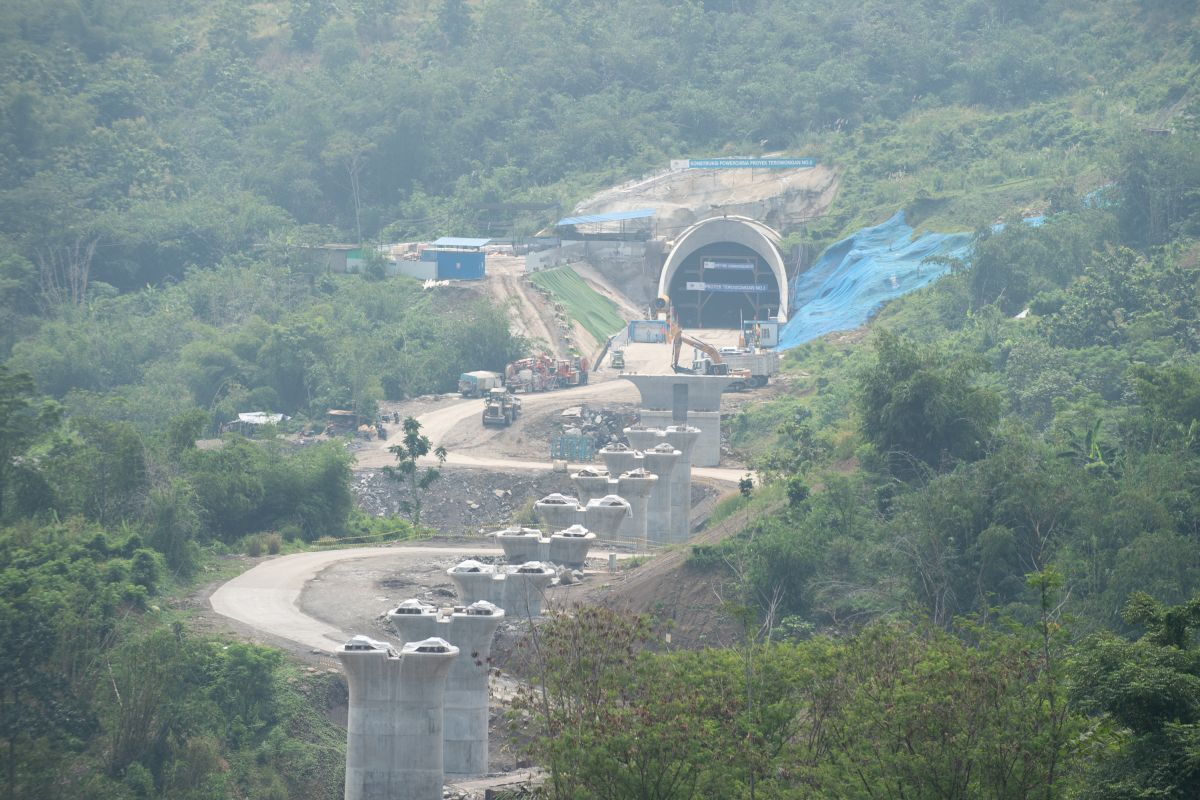 Pembangunan Kereta Cepat Jakarta-Bandung pererat China-Indonesia