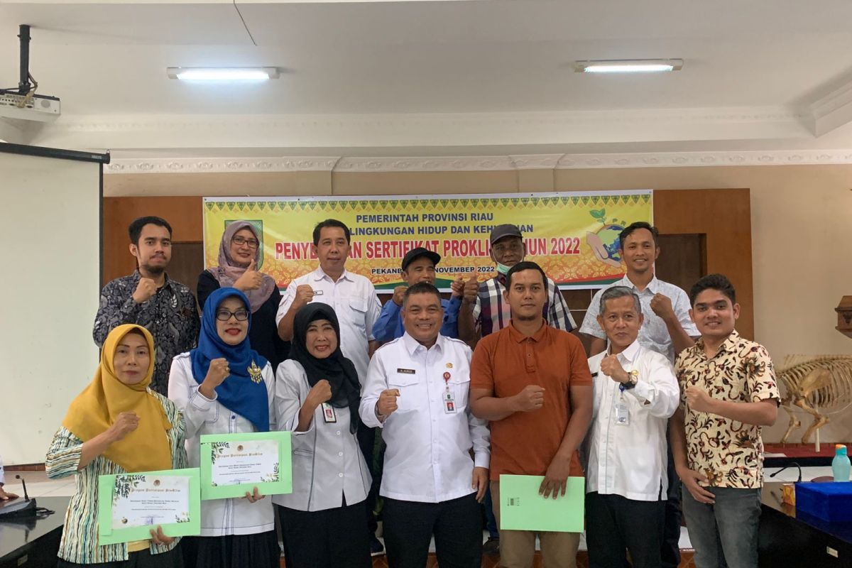 Tujuh kelompok Proklim Pertamina Dumai sabet penghargaan dari DLHK Riau