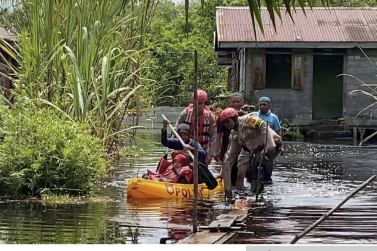 Banjir di Siak memaksa 50 keluarga mengungsi