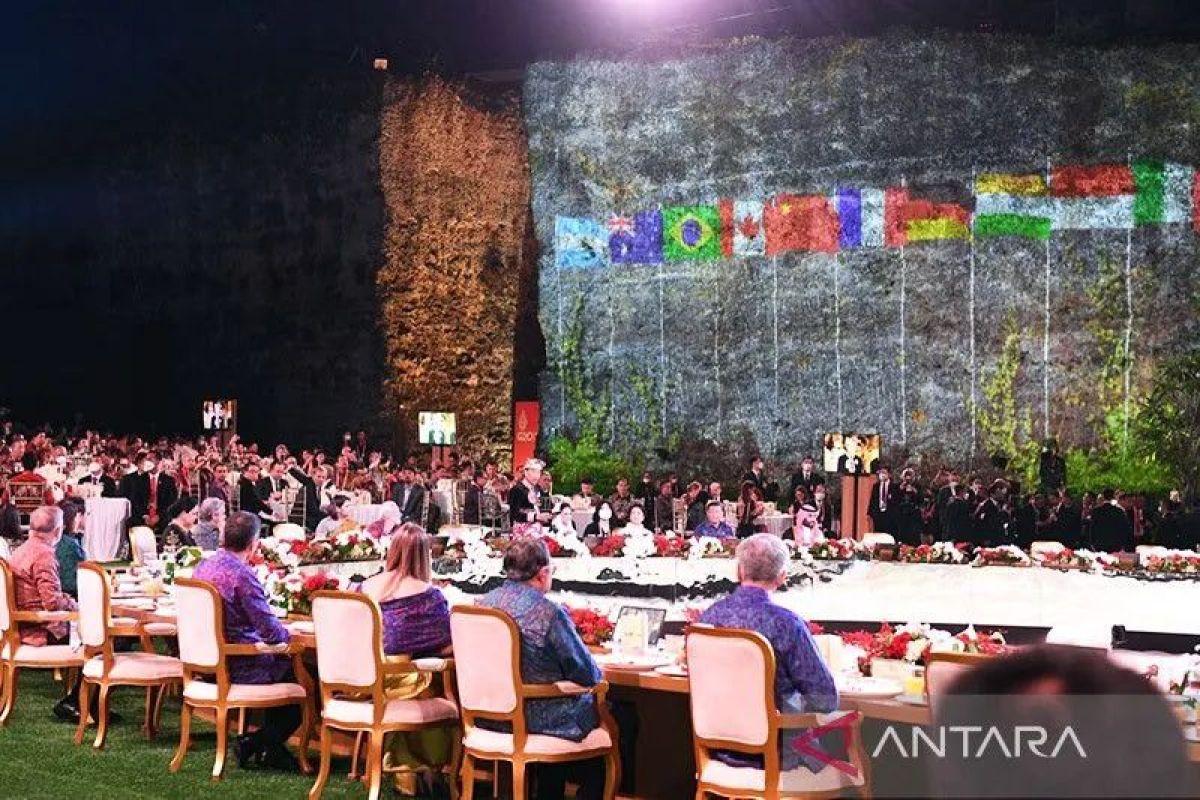 Pengamat: Indonesia sukses promosikan Tenun Endek  di KTT G20