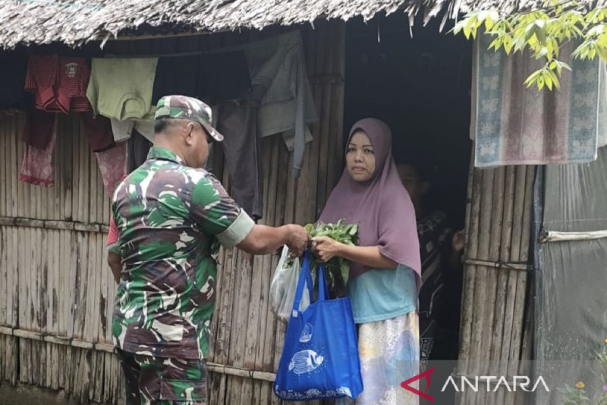 TNI bantu warga miskin di Aceh Barat melalui program masuk dapur