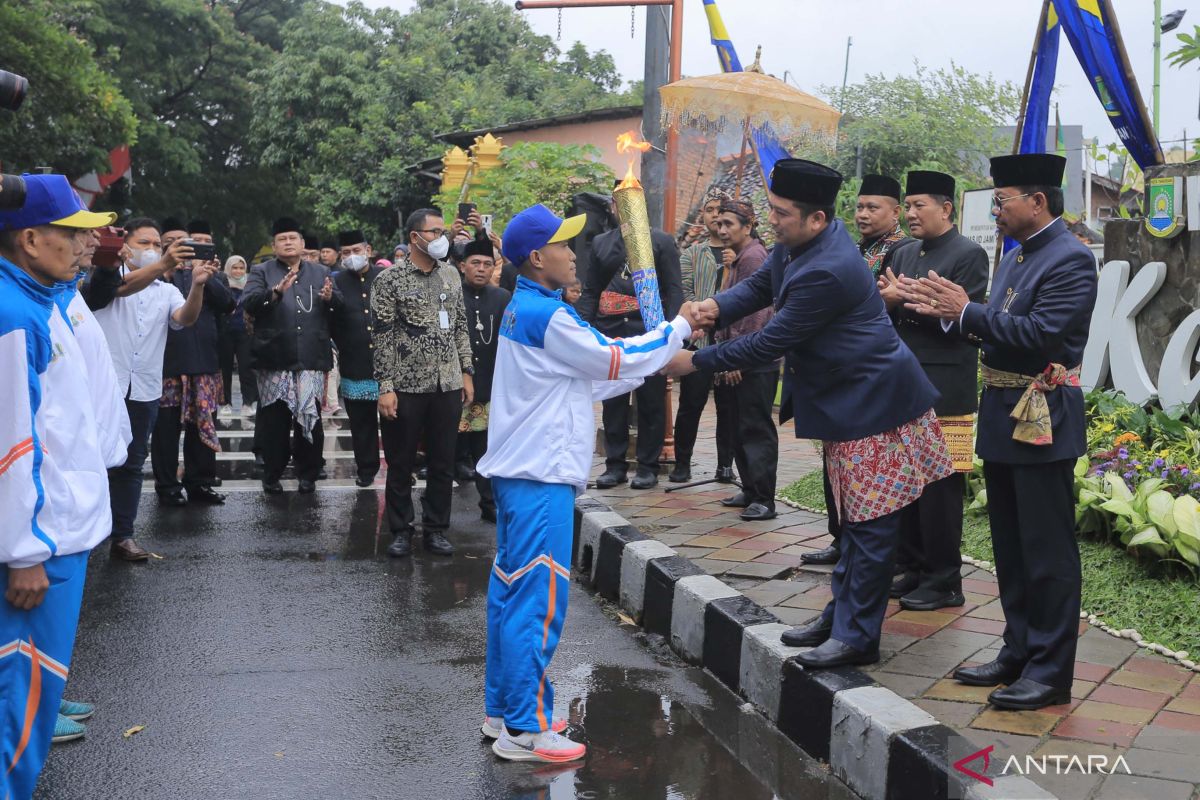 Wali Kota: Api kirab dari masjid kali pasir tunjukan semangat sportif