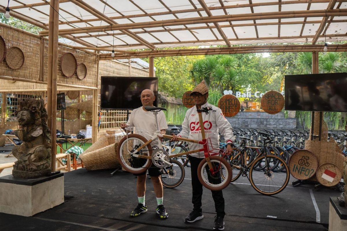 Sepeda bambu GORo dipuji Menhub dan Menkop puji sebagai inovasi mobilitas hijau