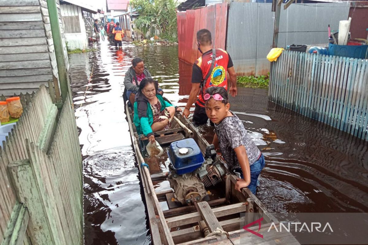 BPBD Palangka Raya siagakan tiga pos lapangan siaga banjir