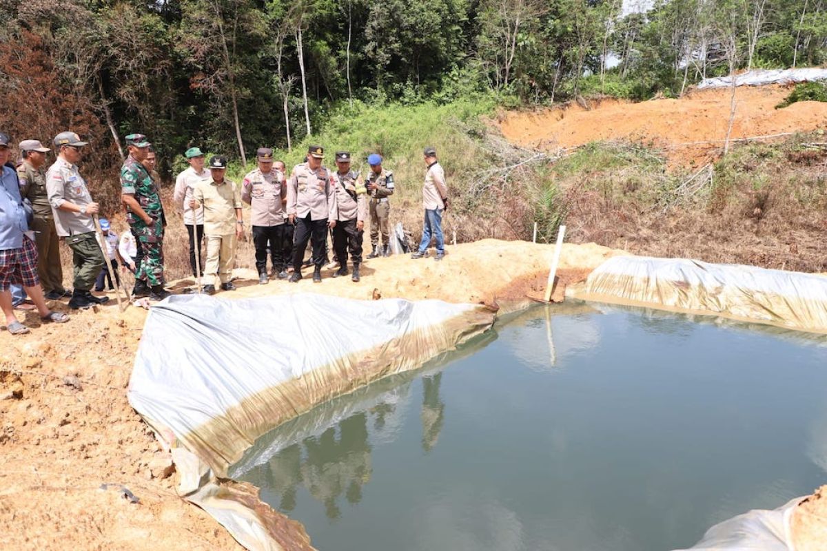 TNI/Polri bersama Pemkab Muba beri ultimatum penambang minyak ilegal