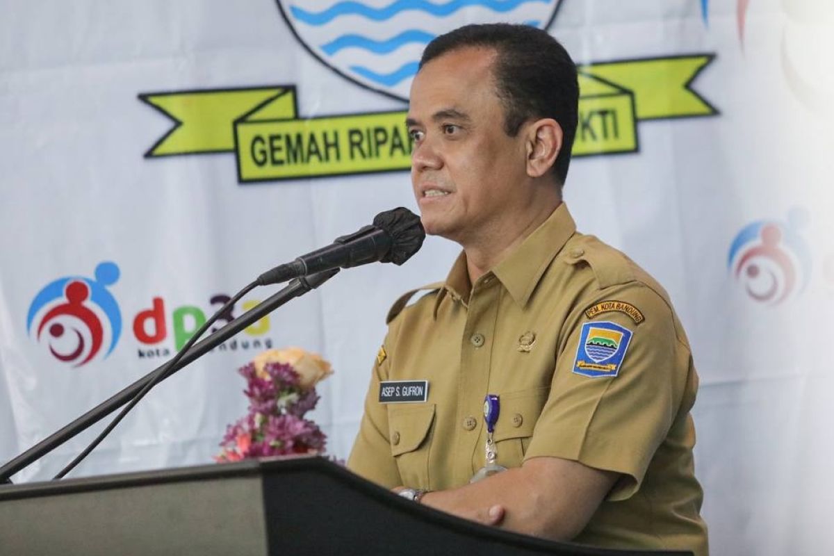Satgas Bandung ajak warga antisipasi puncak XBB pada Desember 2022