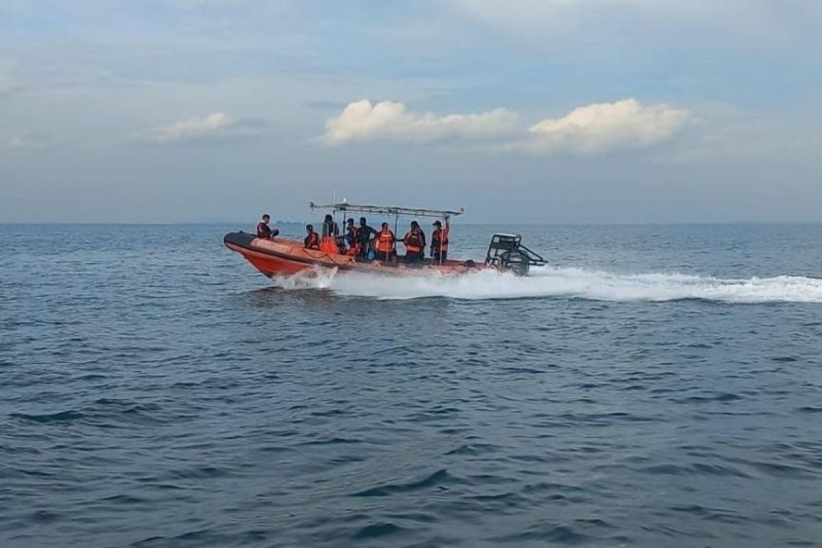Proses pencarian korban kecelakaan kapal di Batam terkendala arus laut