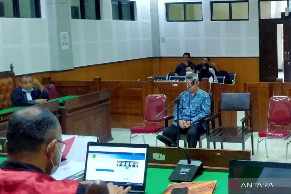 Hakim memvonis 8 tahun kepada mantan Kepala Asrama Haji Lombok
