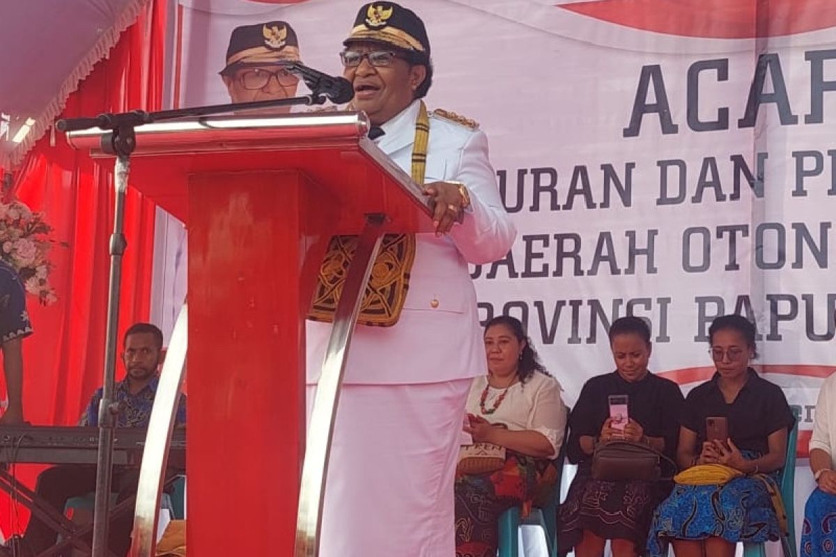 Penjabat Gubernur Ribka Haluk siapkan tujuh program 100 hari kerja