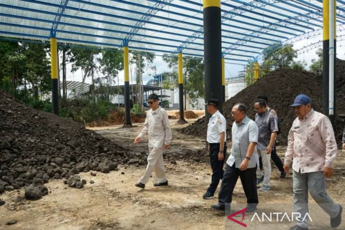 Ministry supports downstreaming of Buton asphalt industry