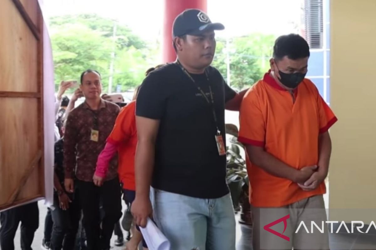 Polisi menangkap bos judi togel di Palembang