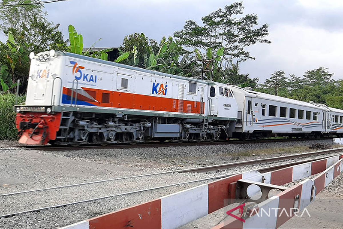 Daop Semarang siapkan KA tambahan untuk libur akhir tahun