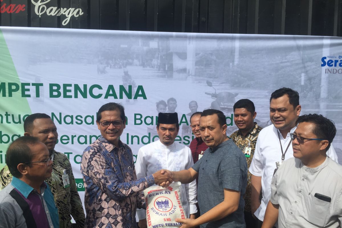Bank Aceh dan pembaca Serambi Indonesia salurkan bantuan