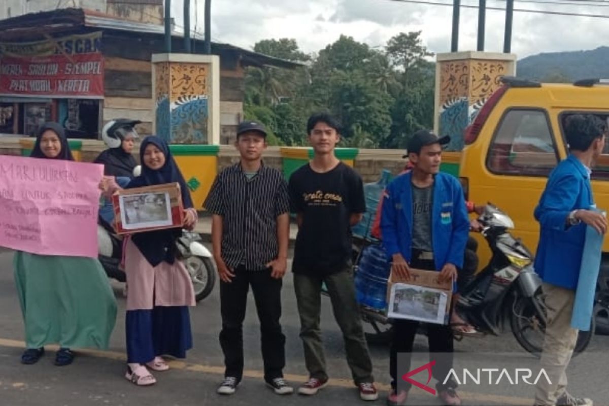 PMII Padang Sidempuan - Tapsel galang dana bencana banjir