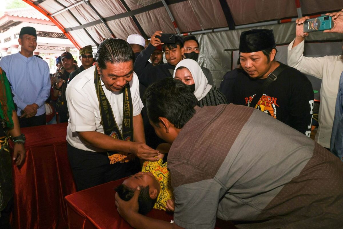 Pj Gubernur Al Muktabar ajak masyarakat lestarikan seni budaya Banten
