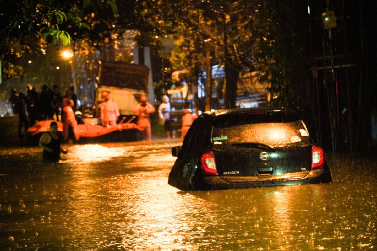 Legislator ingatkan atasi  banjir janji kampanye Wali Kota Medan