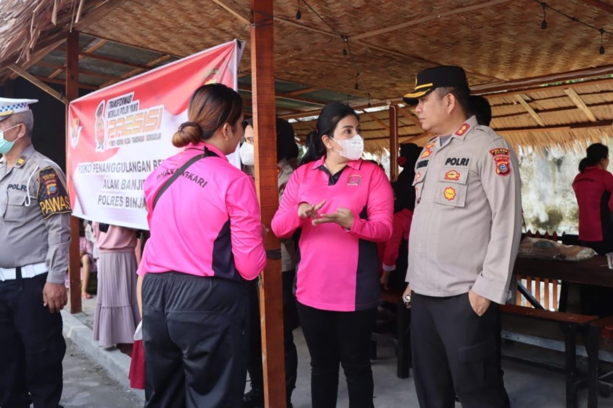 Polres Binjai siapkan  dapur umum bagi warga terdampak banjir