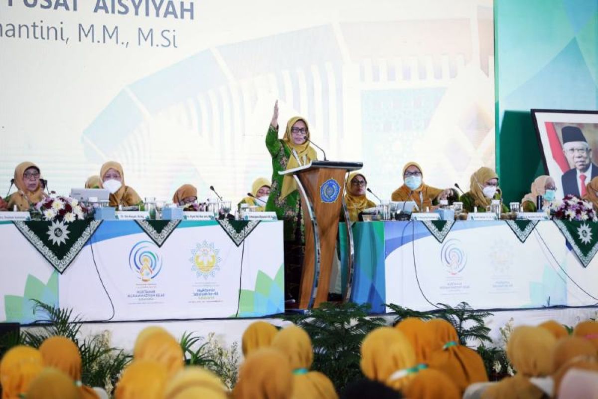 Anggota sidang pleno Muktamar Aisyiyah memilih 7 nama formatur