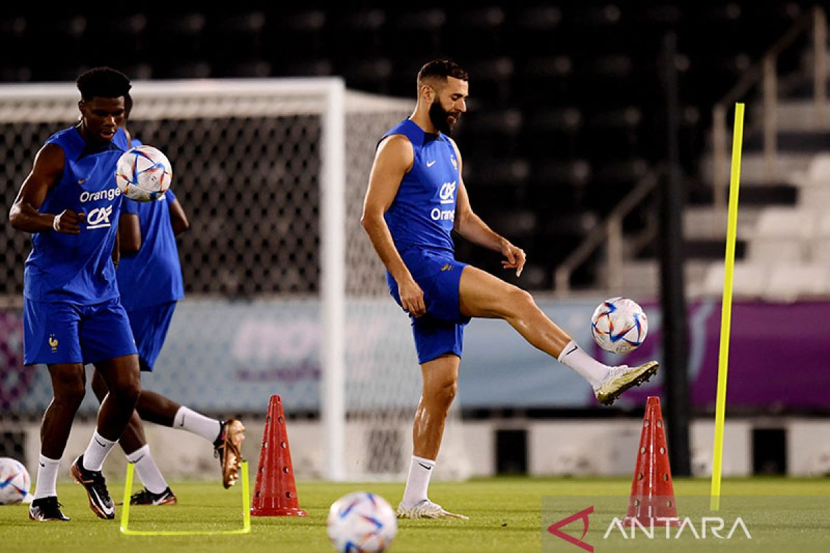 Seluruh anggota skuad Prancis hadir di sesi latihan jelang final