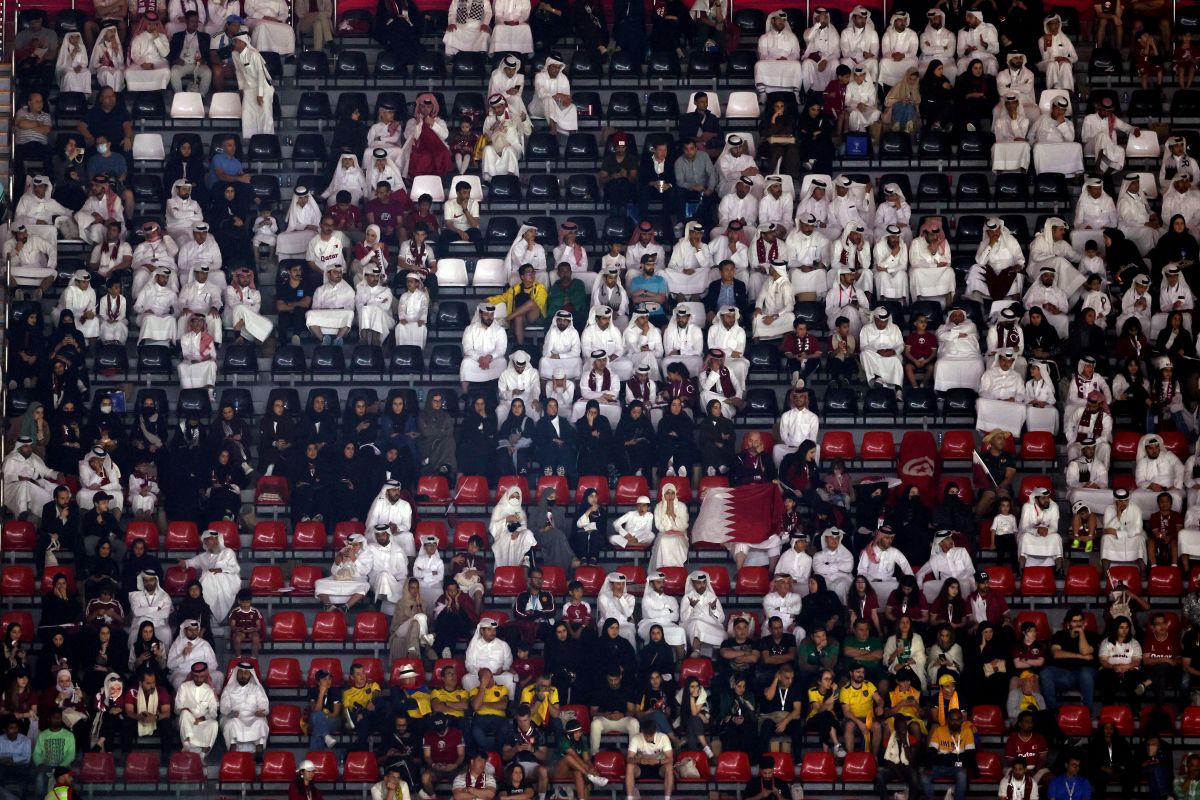 Qatar ngotot didukung kendati suporter tinggalkan stadion