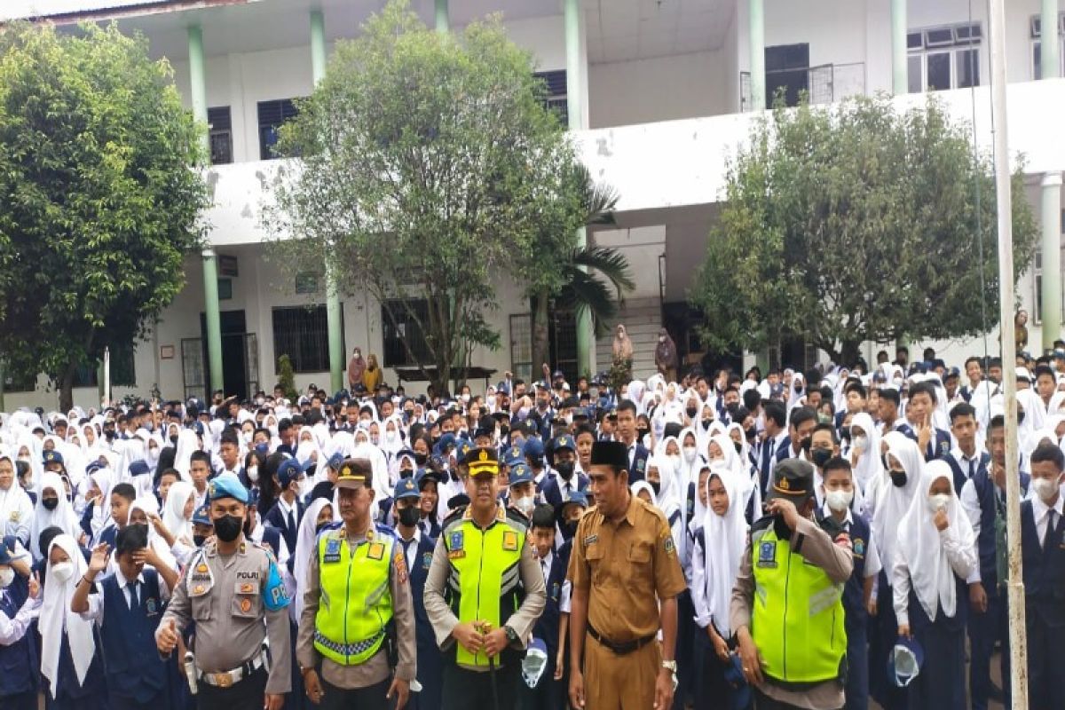 Kapolres Tebing Tinggi sambangi SMPN 4 beri penyuluhan dan edukasi