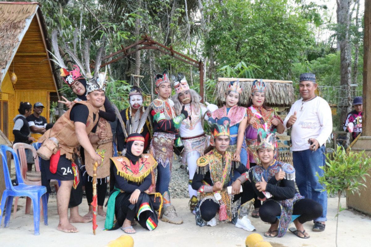 Pasar Budaya Racah Mampulang Ajang Pelestarian Kesenian Tradisional