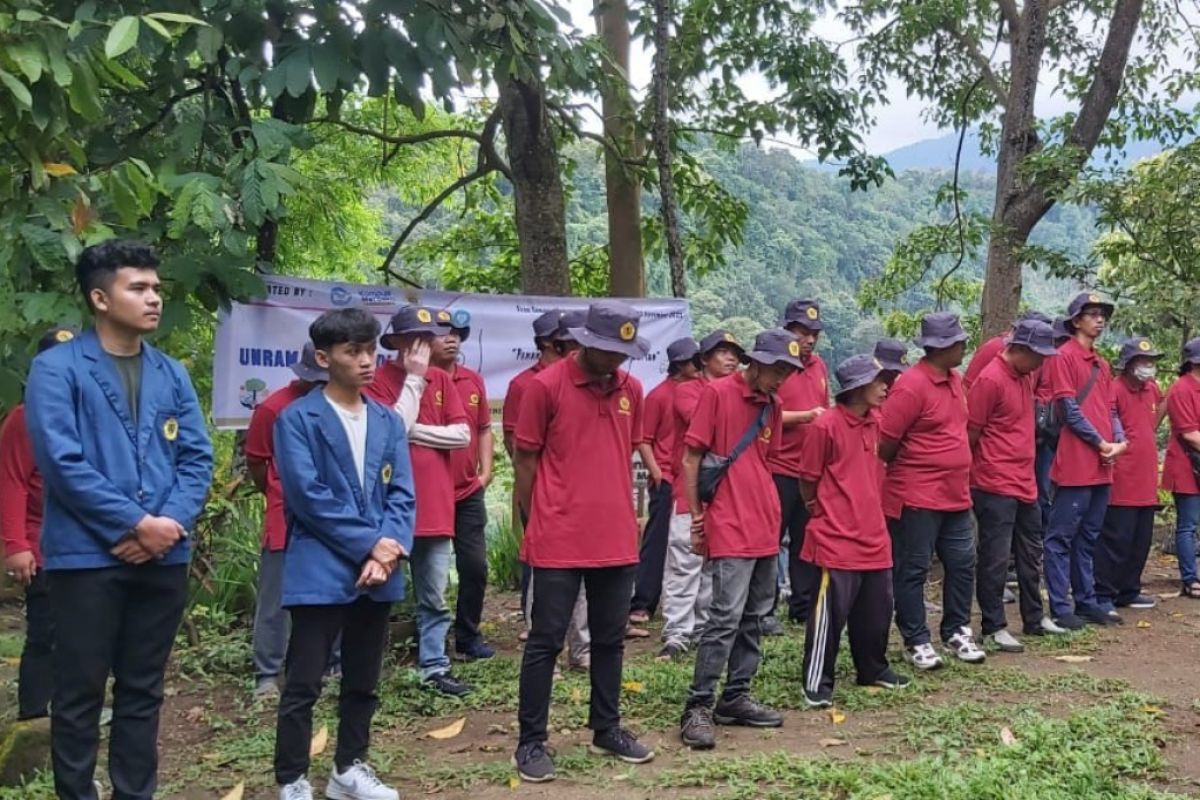 Universitas Mataram NTB mendukung pemberdayaan warga Desa Wisata Sanaru