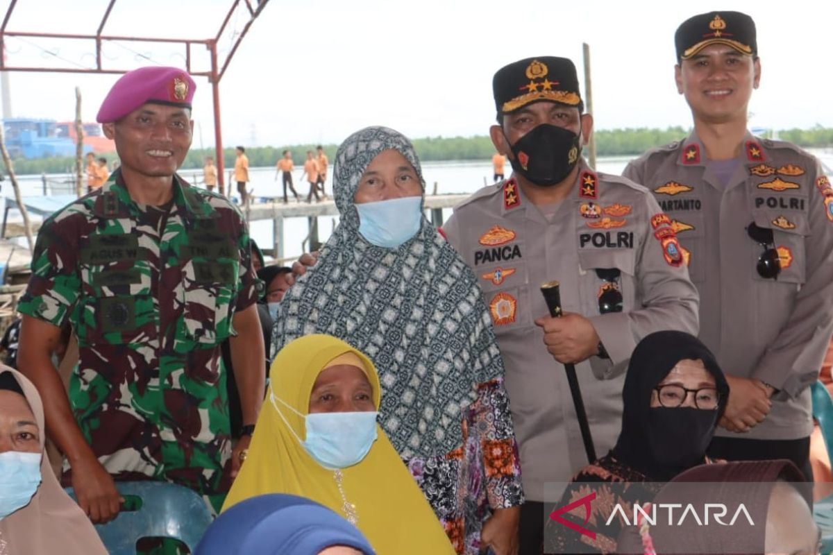 Polda Sumut gelar  bhakti kesehatan di Pulau Sembilan Langkat
