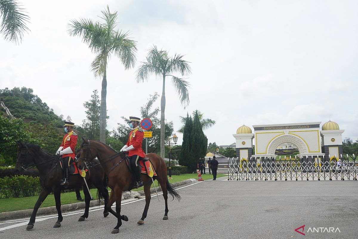 Raja-raja Melayu akan bertemu Raja Malaysia besok untuk bahas PM baru
