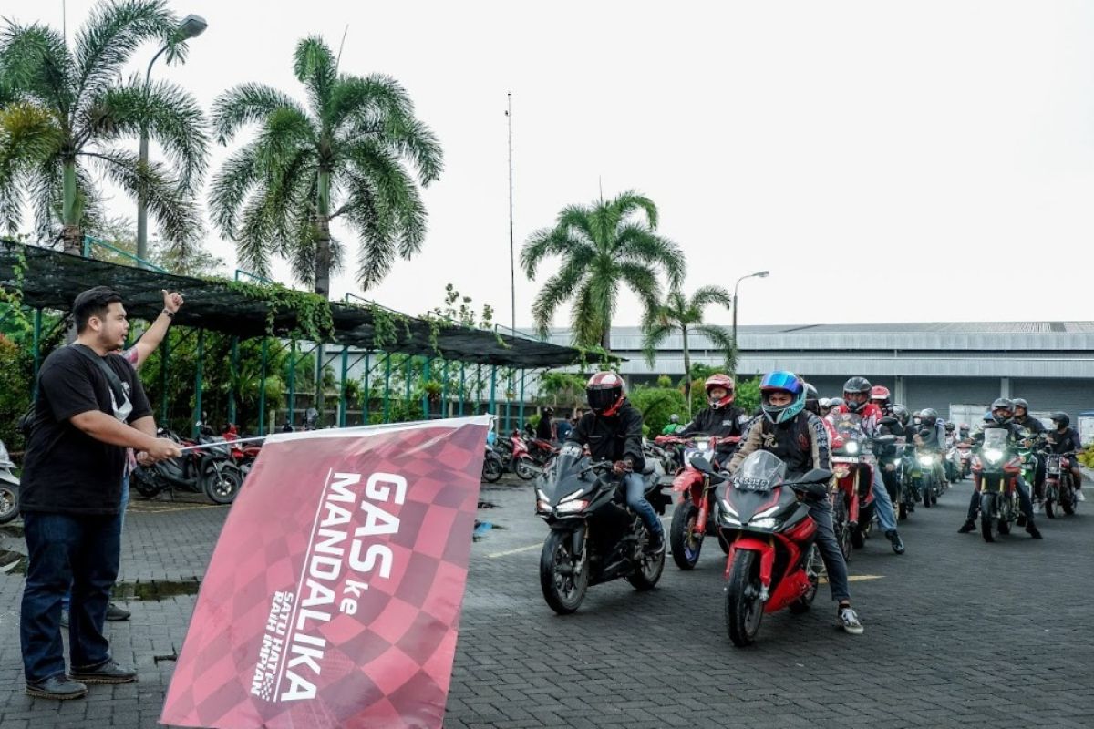Puluhan bikers Honda jelajahi Pulau Lombok menuju WSBK Mandalika