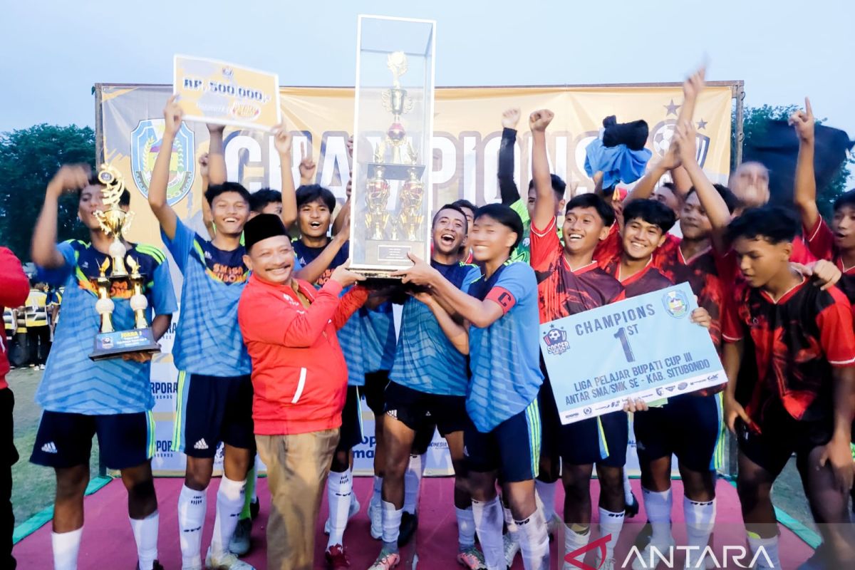 SMAN 1 Situbondo juarai liga pelajar sepak bola Piala Bupati III