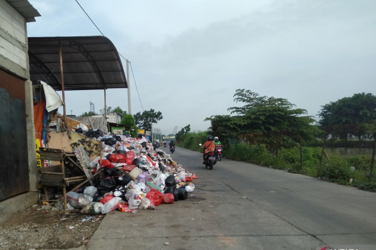 Bank sampah di Karawang berhasil kumpulkan puluhan ton sampah plastik