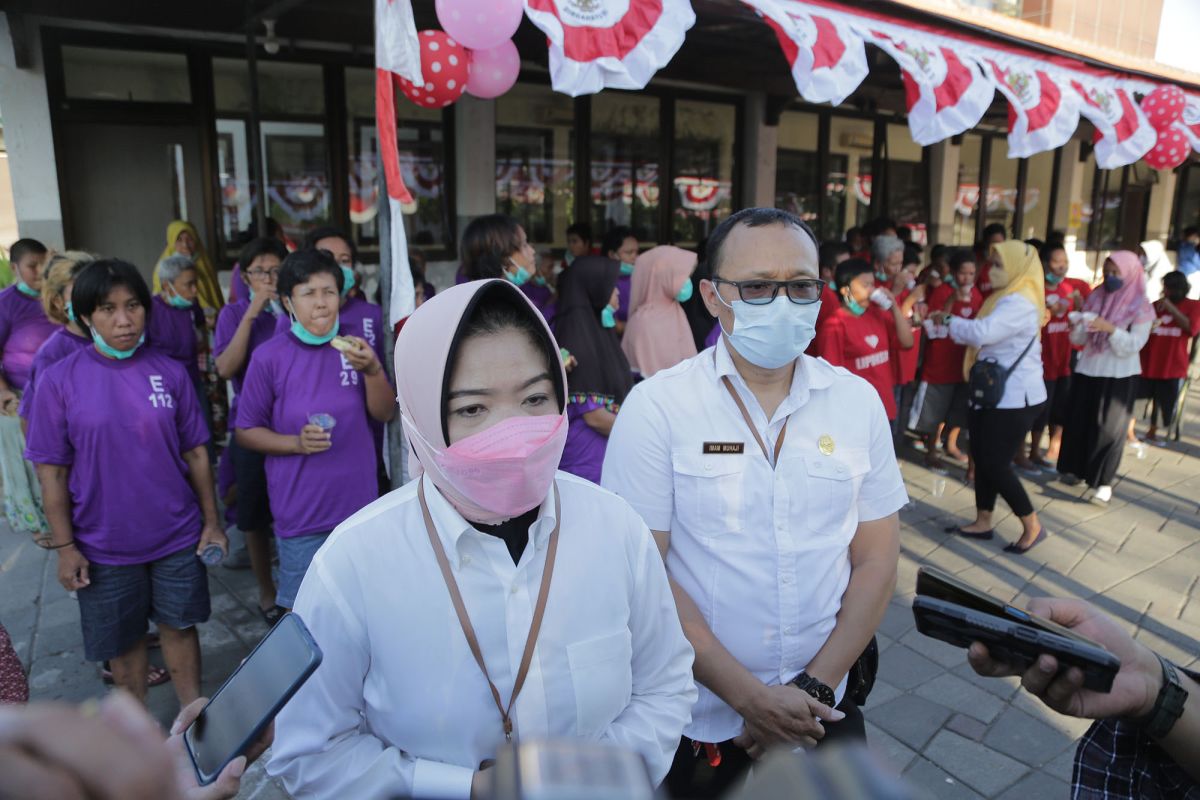 Puluhan anak serahkan orang tuanya ke Panti Sosial Griya Werdha Surabaya