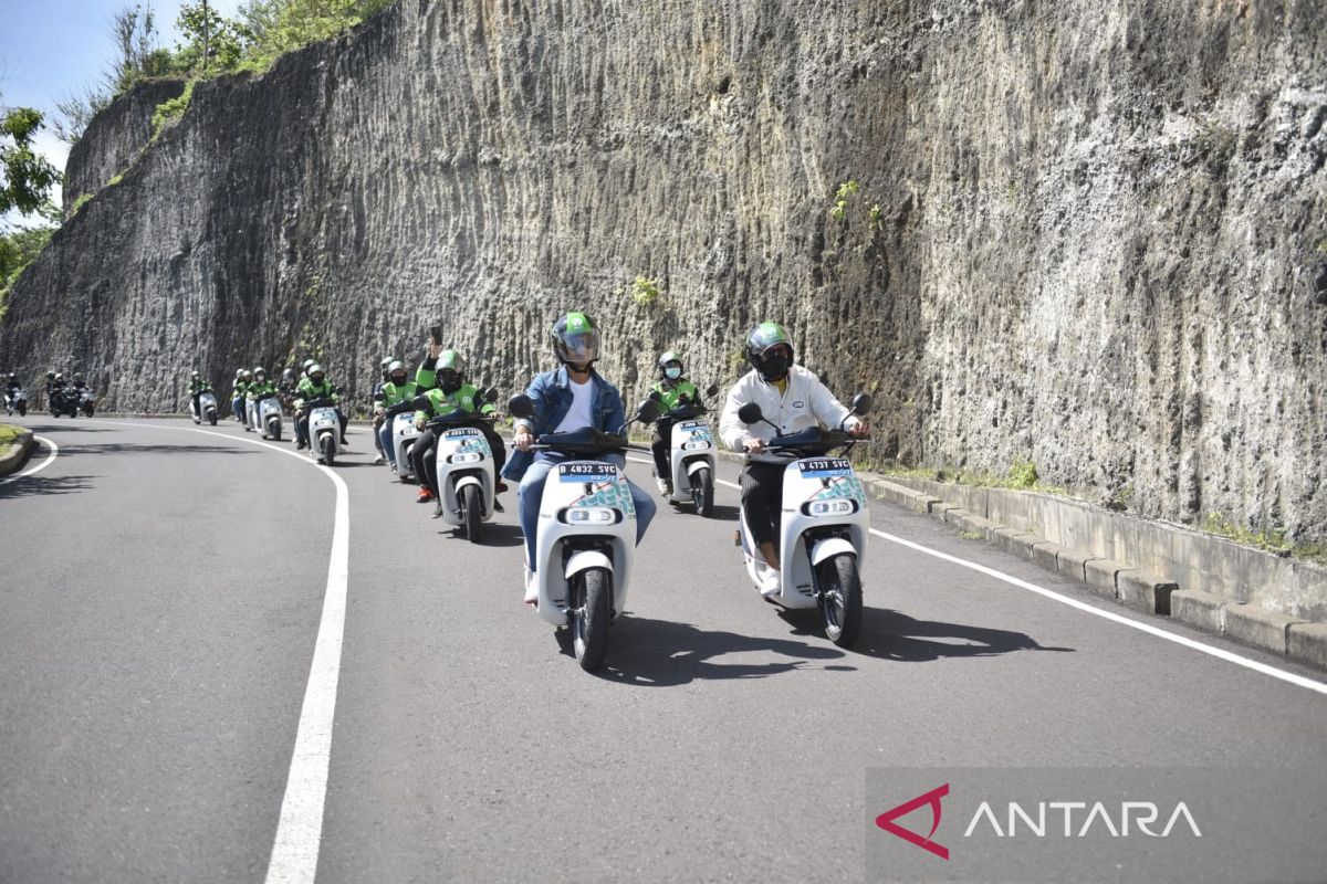 Electrum gandeng komedian The Prediksi edukasi warga beralih ke motor listrik