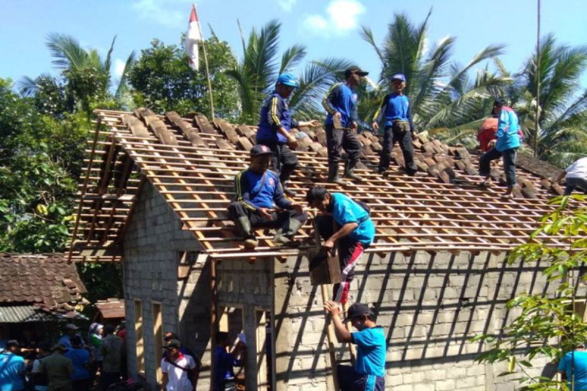 Pemkab Gunungkidul bedah 400 rumah tidak layak huni