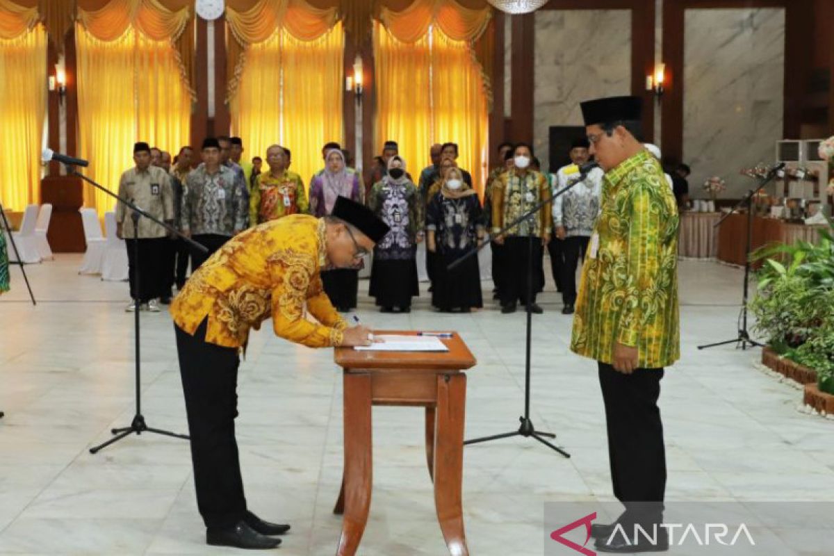 Gubernur Kalsel lantik Kadis-PUPR, Kepala Bakuda dan BKD