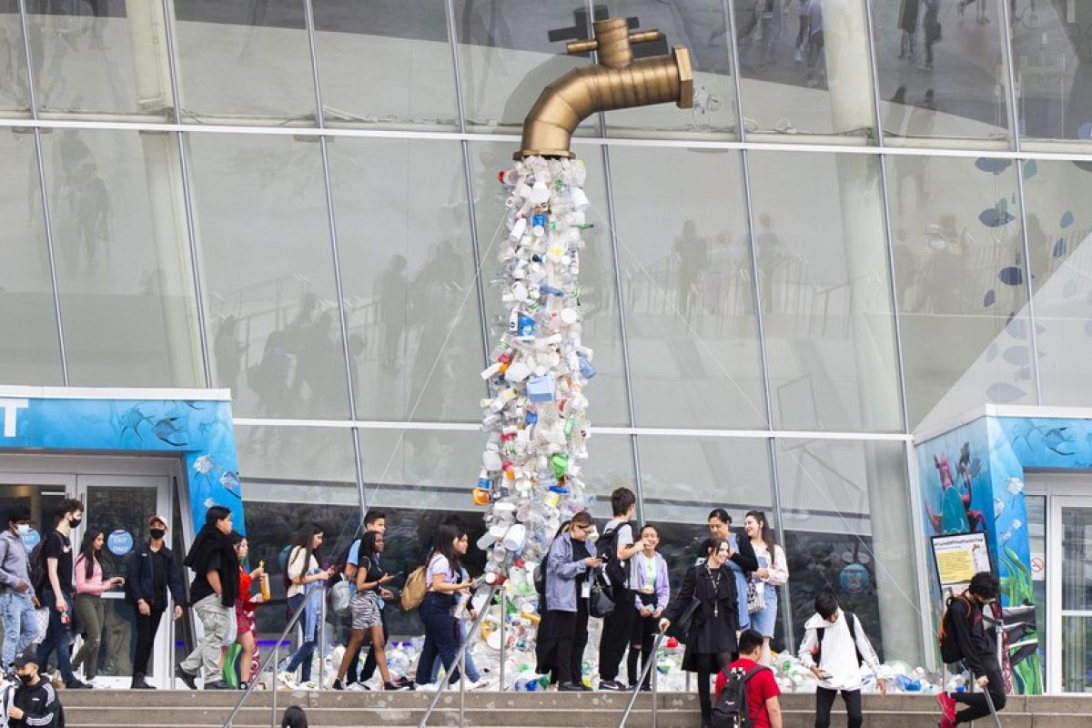 WWF serukan perjanjian global untuk akhiri polusi plastik