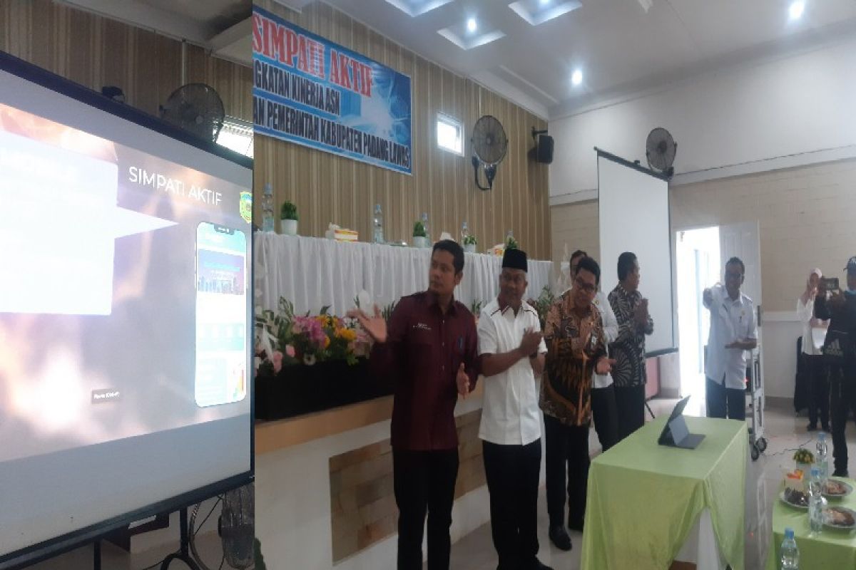 Plt Bupati Palas launching aplikasi Simpati Aktif