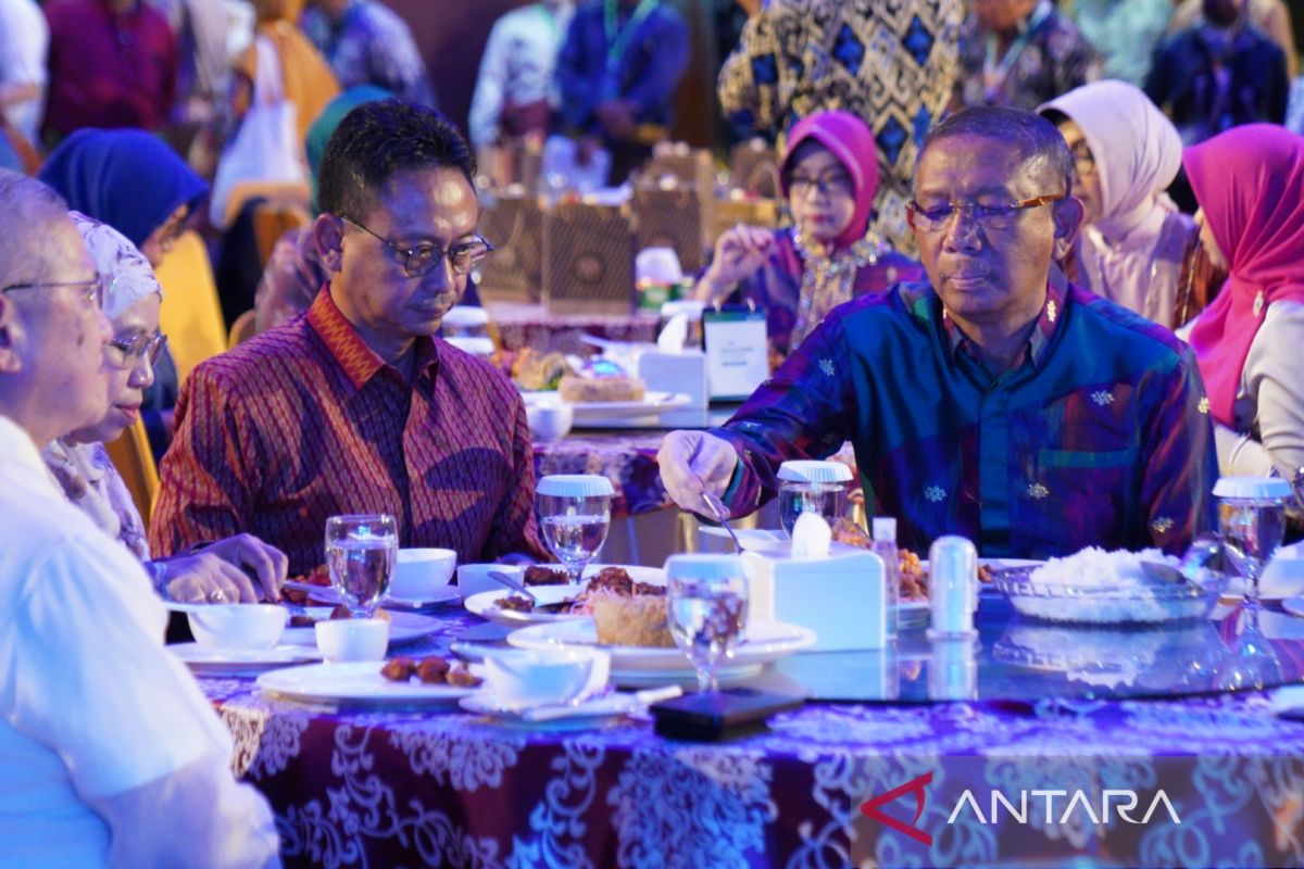 Delegasi BIMP-EAGA dijamu dengan makanan khas Kota Pontianak