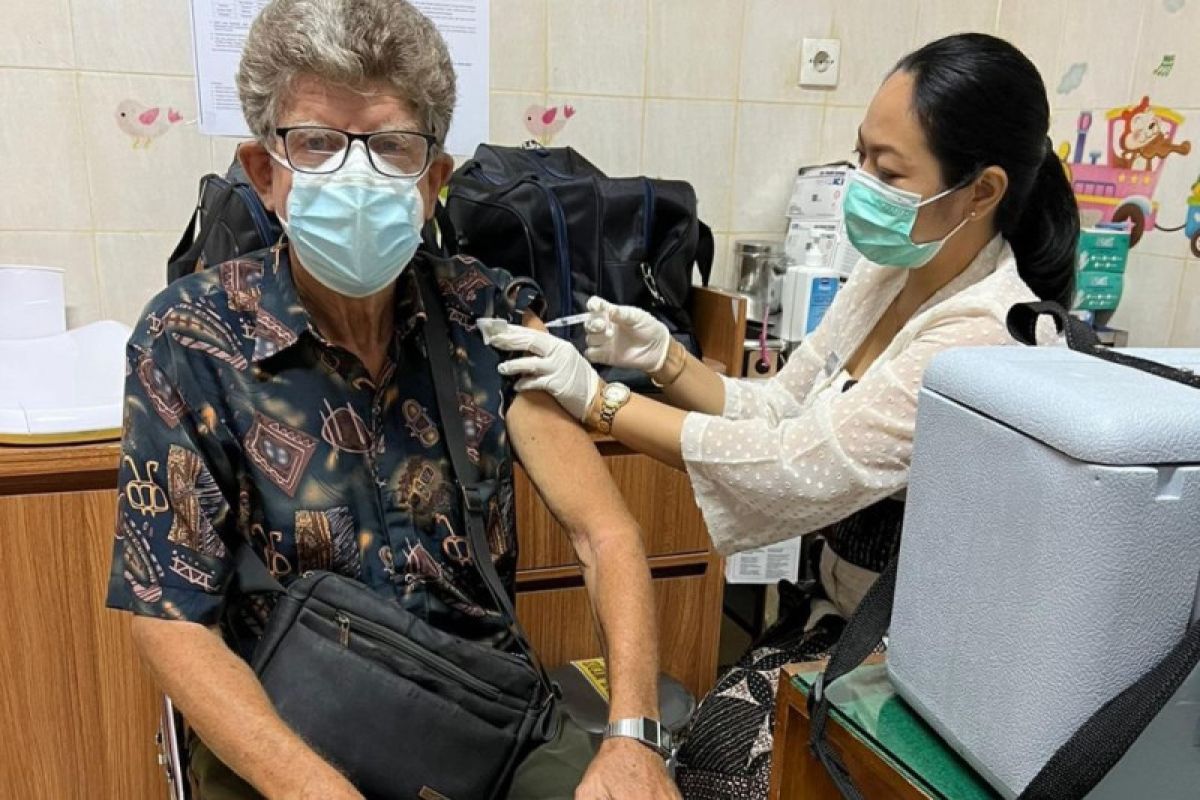 Pemkot Denpasar siapkan 40 faskes vaksinasi penguat lansia