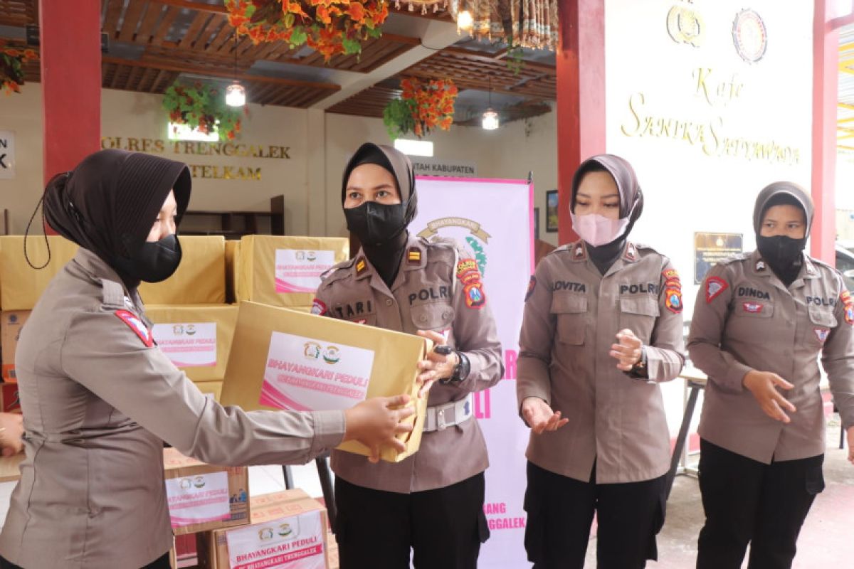 Polres Trenggalek kirim bantuan kemanusiaan untuk korban gempa Cianjur