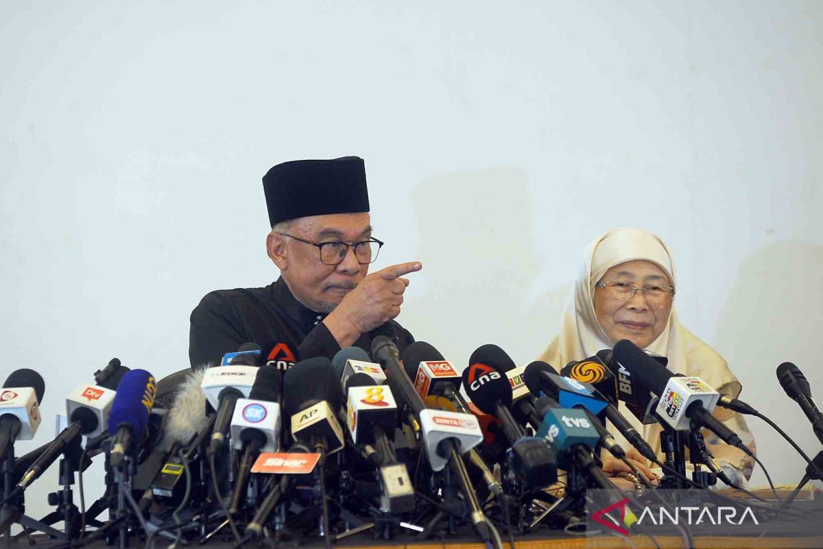 Raja Malaysia harap Anwar PM terakhir dilantik di masa pemerintahannya