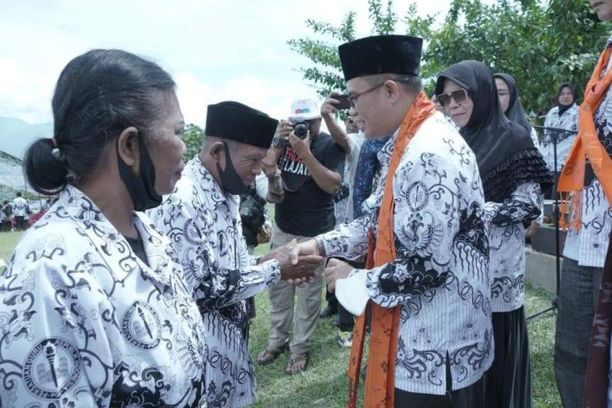 Pemkab Sigi berikan fasilitas dan tunjangan kepada guru di daerah terpencil