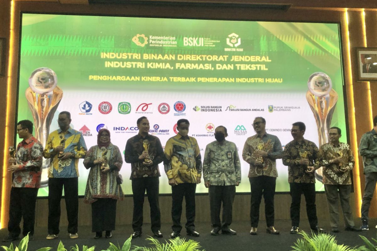 Kementerian Perindustrian serahkan Penghargaan Industri Hijau 2022