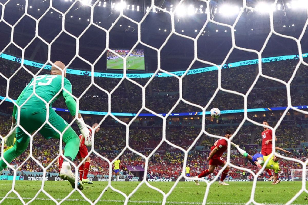 Gol fantastis Richarlison bawa Brazil taklukkan Serbia 2-0