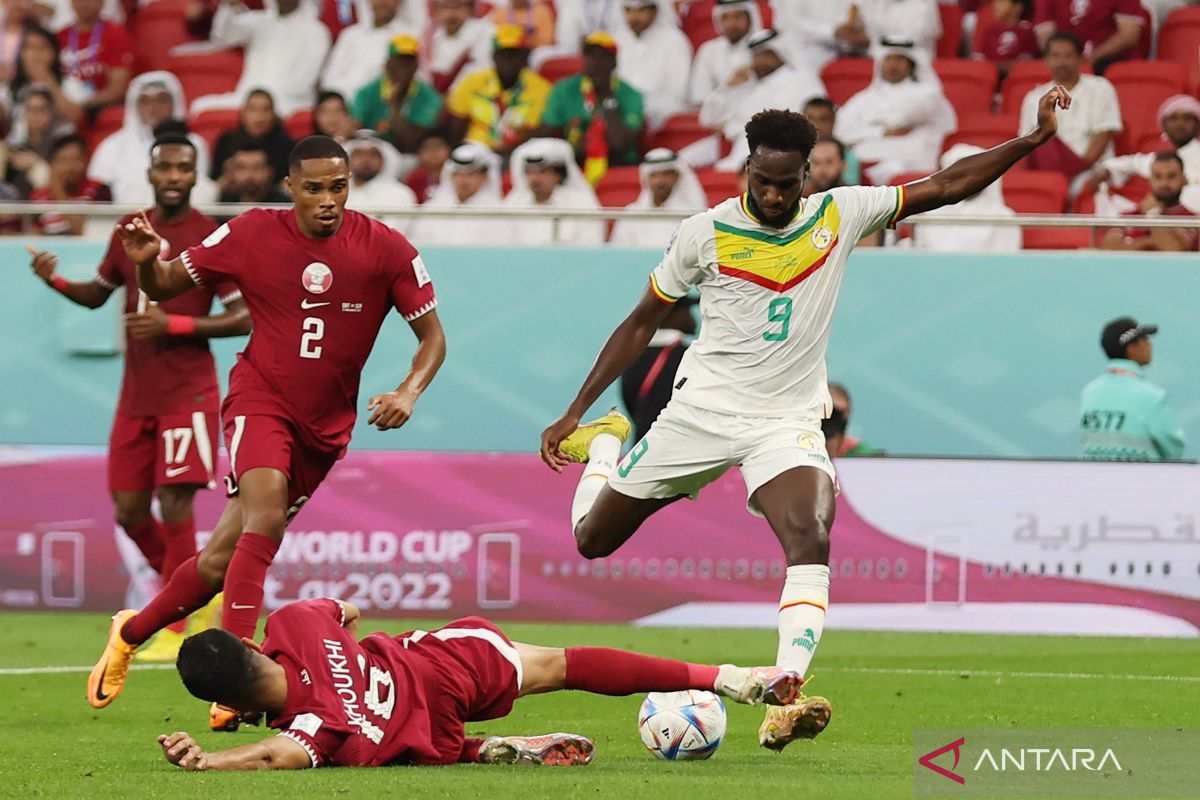 Tuan rumah Qatar tim pertama yang tersingkir dari Piala Dunia 2022