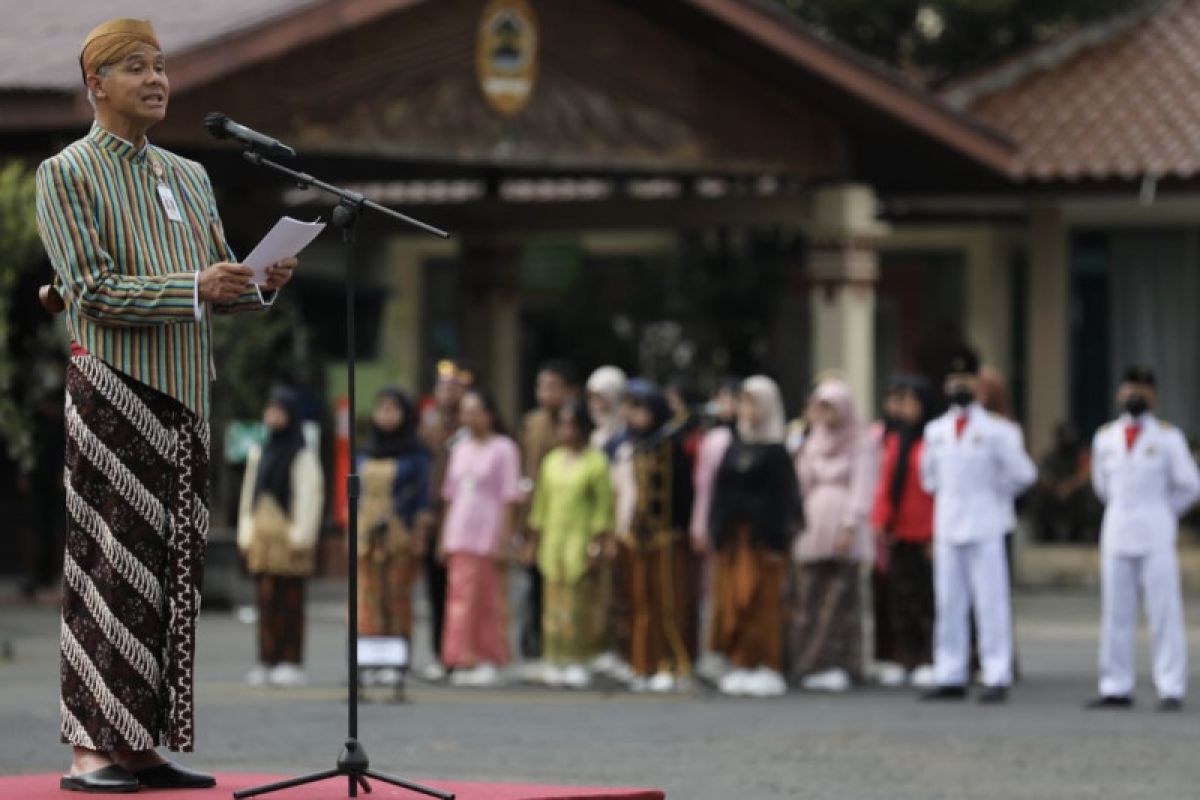 Ganjar dorong peningkatan kualitas guru dan sekolah vokasi di Jateng